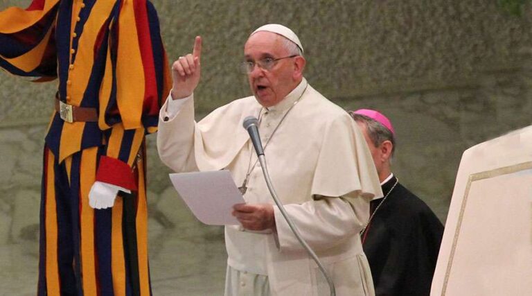 Papa Francisco: Recursos energéticos no pueden convertirse en fuente de conflicto