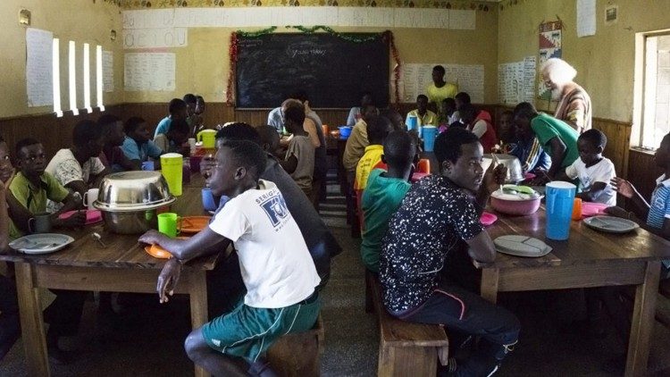 Zambia, hace 25 años Koinonia fundó el Centro Mthunzi zambia,-hace-25-anos-koinonia-fundo-el-centro-mthunzi