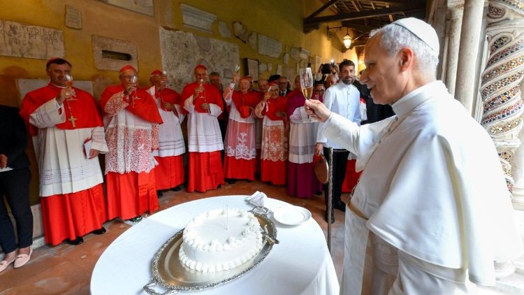 El cumpleaños al Papa y saludo a los representantes de Iglesias Cristianas el-cumpleanos-al-papa-y-saludo-a-los-representantes-de-iglesias-cristianas
