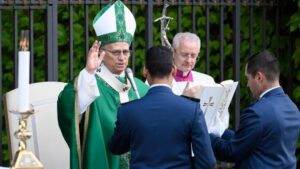 el-papa-a-los-gendarmes-vaticanos:-vivan-su-mision-como-testigos-de-la-paz