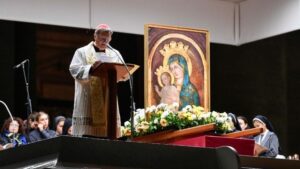 grech:-en-maria,-la-valentia-de-“luchar”-con-dios-para-cumplir-su-voluntad