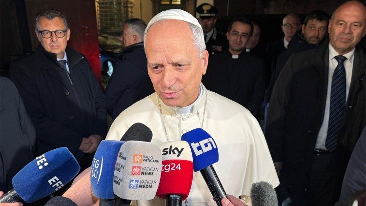 El Papa: La gente sigue muriendo en Ucrania, “hay que insistir en la paz” el-papa:-la-gente-sigue-muriendo-en-ucrania,-“hay-que-insistir-en-la-paz”