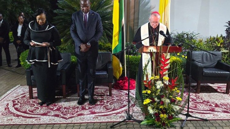 Parolin: juntos por un Mozambique más humano y solidario parolin:-juntos-por-un-mozambique-mas-humano-y-solidario
