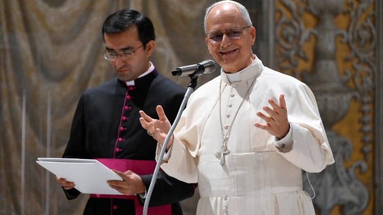 El Papa: que el Señor escuche el gemido silencioso de los niños sin paz ni dignidad el-papa:-que-el-senor-escuche-el-gemido-silencioso-de-los-ninos-sin-paz-ni-dignidad